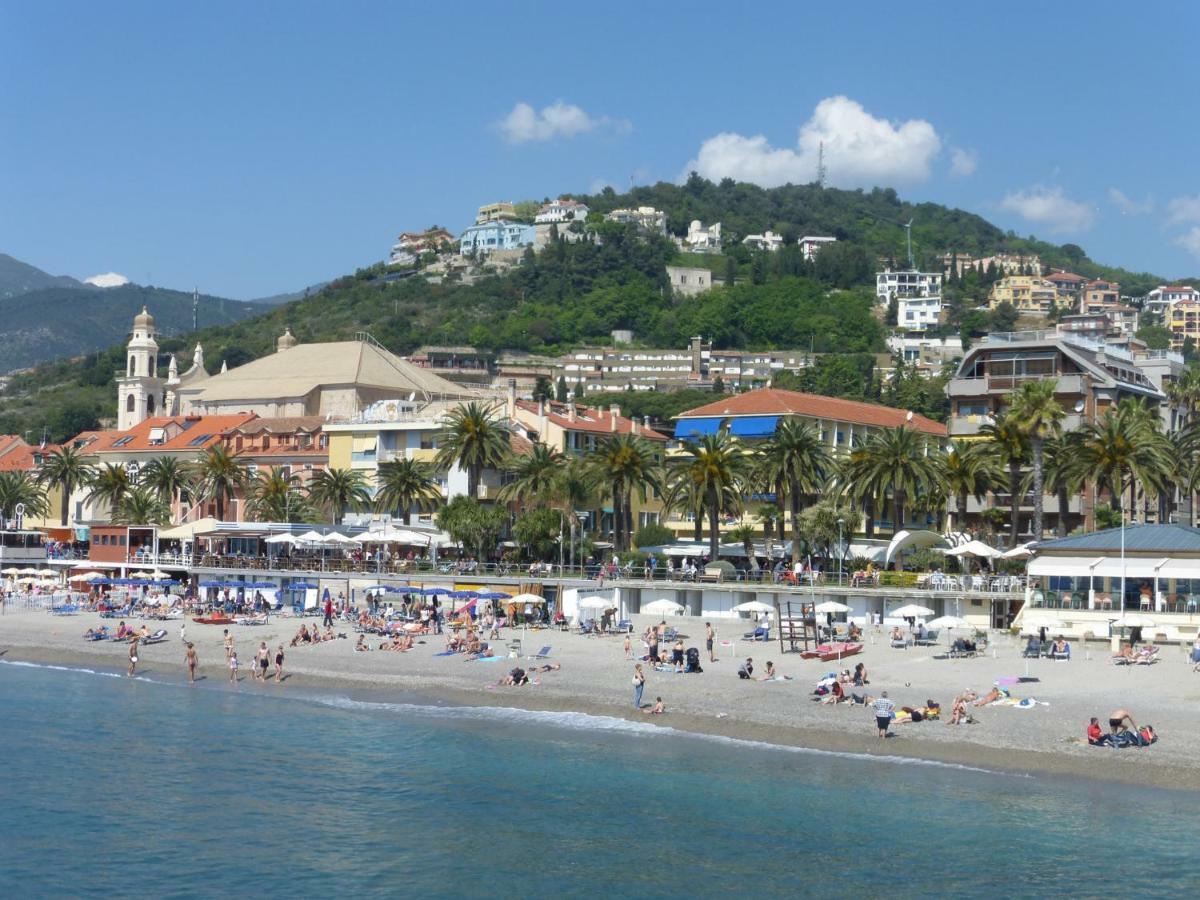 Cipriani 5 Rivieraholiday 皮特拉利古 外观 照片